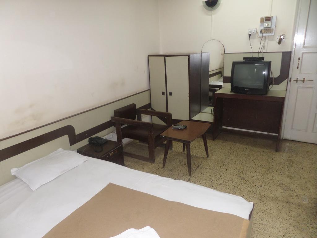 Hotel Shilpa Nashik Room photo
