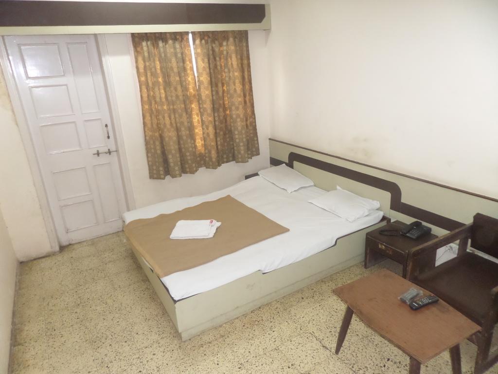 Hotel Shilpa Nashik Room photo